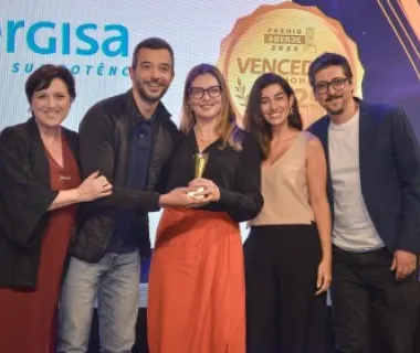 Energisa é destaque no Prêmio Aberje com a lâmpada influenciadora Luzi