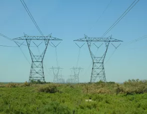 Consumo de energia no Brasil recua pelo segundo mês seguido