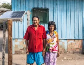 Indígenas da Aldeia Santo André comemoram chegada de energia elétrica