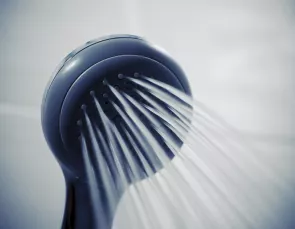 Se livre da sujeira e dos gastos desnecessários: como economizar na ho