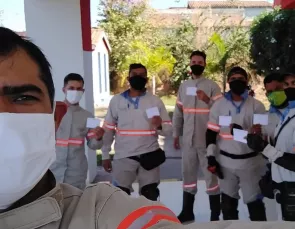 Empresas incentivam funcionários a se vacinarem contra a covid-19 em M