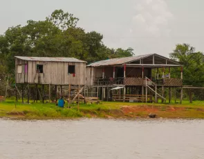 Energisa fará 3.264 ligações de energia em locais remotos da Amazônia