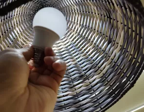 150 mil lâmpadas de LED podem ser trocadas no interior pela Energisa M