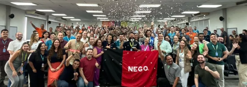 time da paraíba comemorando o prêmio