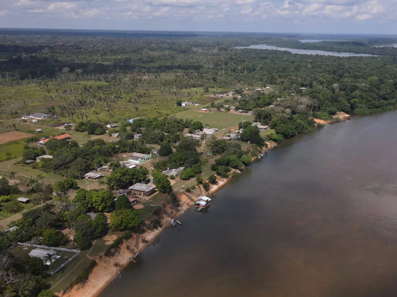 Equipes da Energisa já percorreram 21.000 km para fazer ligações do Programa Luz para Todos