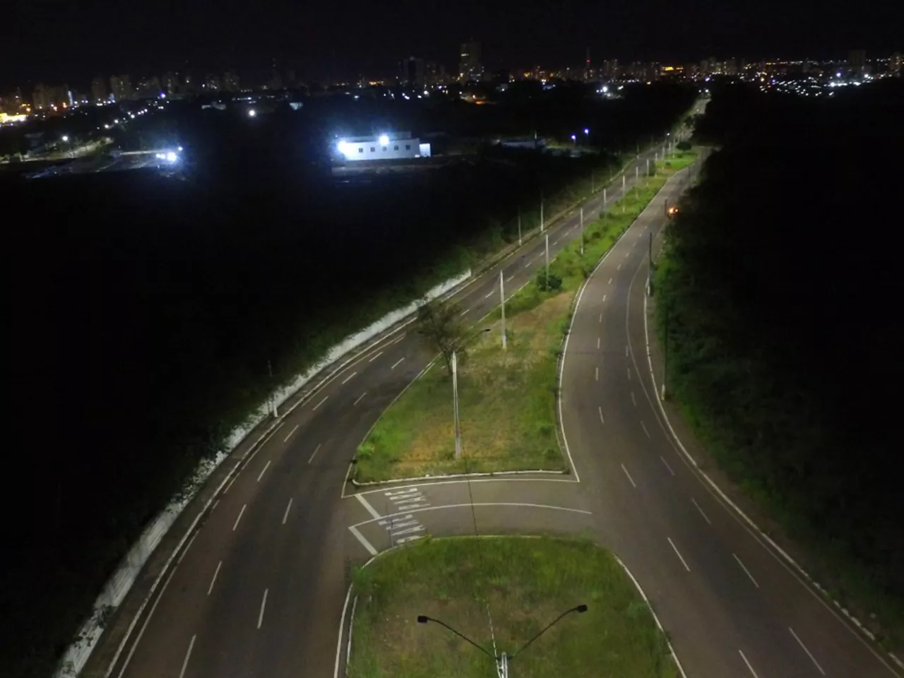 Cidades ficam mais iluminadas e seguras com os Projetos de Eficiência Energética