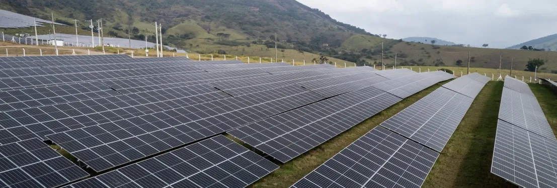 Geração distribuída cresce e altera o papel do consumidor, destaca artigo fruto da parceria entre o Grupo Energisa e a MIT Technology Review