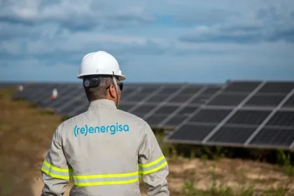(re)energisa tem 21 vagas para eletricistas e encarregados em MG e SP 