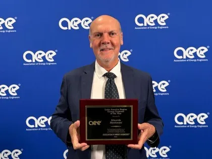 Eduardo Mantovani recebe reconhecimento internacional pela AEE